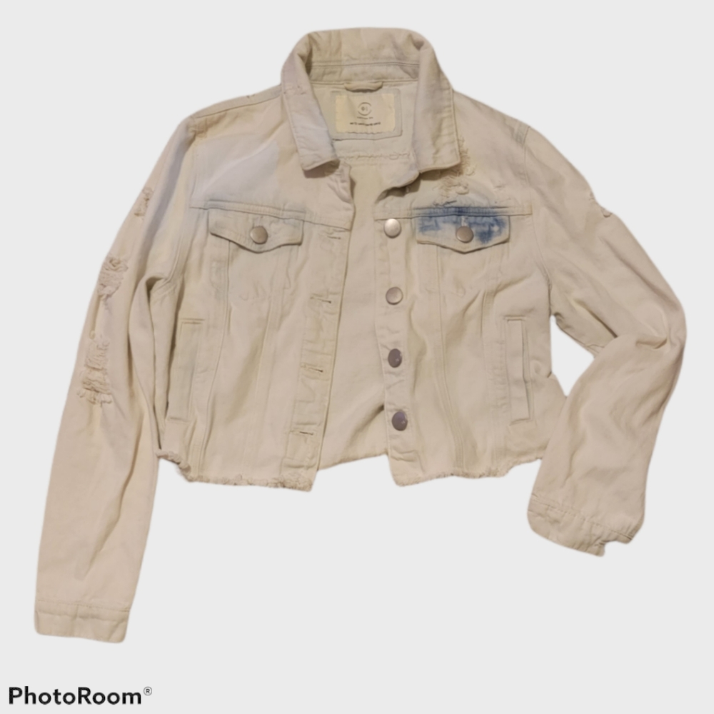 Denim wash jean jacket